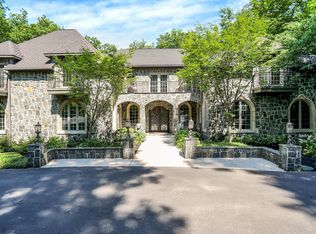 11557 Willow Springs Dr, Zionsville, IN 46077