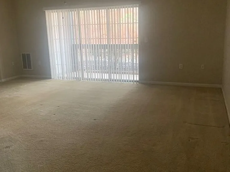 180 Wexford Dr #103 — Photo 14