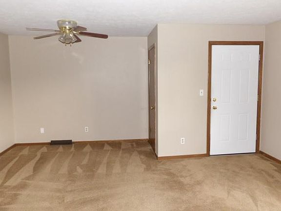 5th image of 1026 N Ward Ave