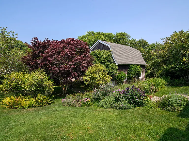 56 Seaview Ave — Photo 20