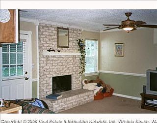 3rd image of 5068 Holly Farms Dr