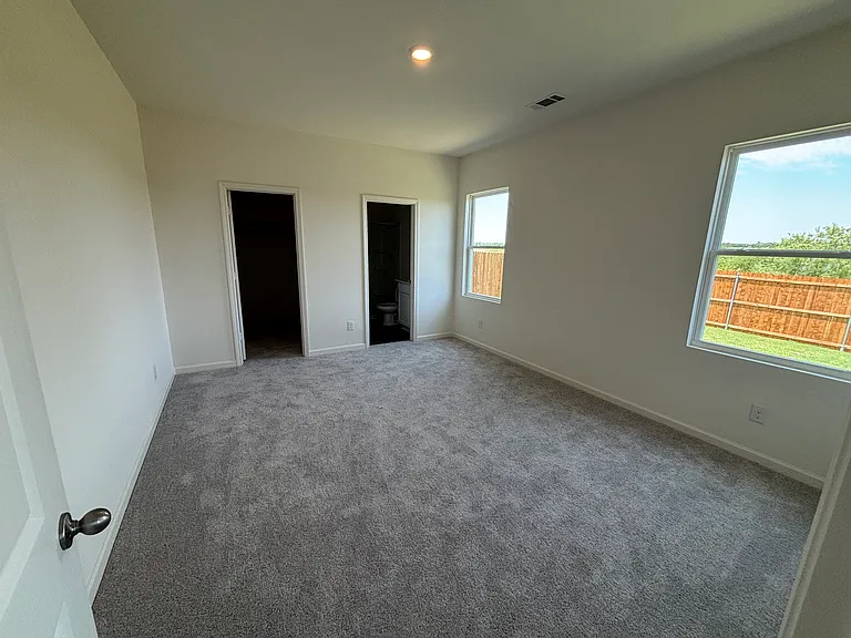 5512 Hastings Ln — Photo 8