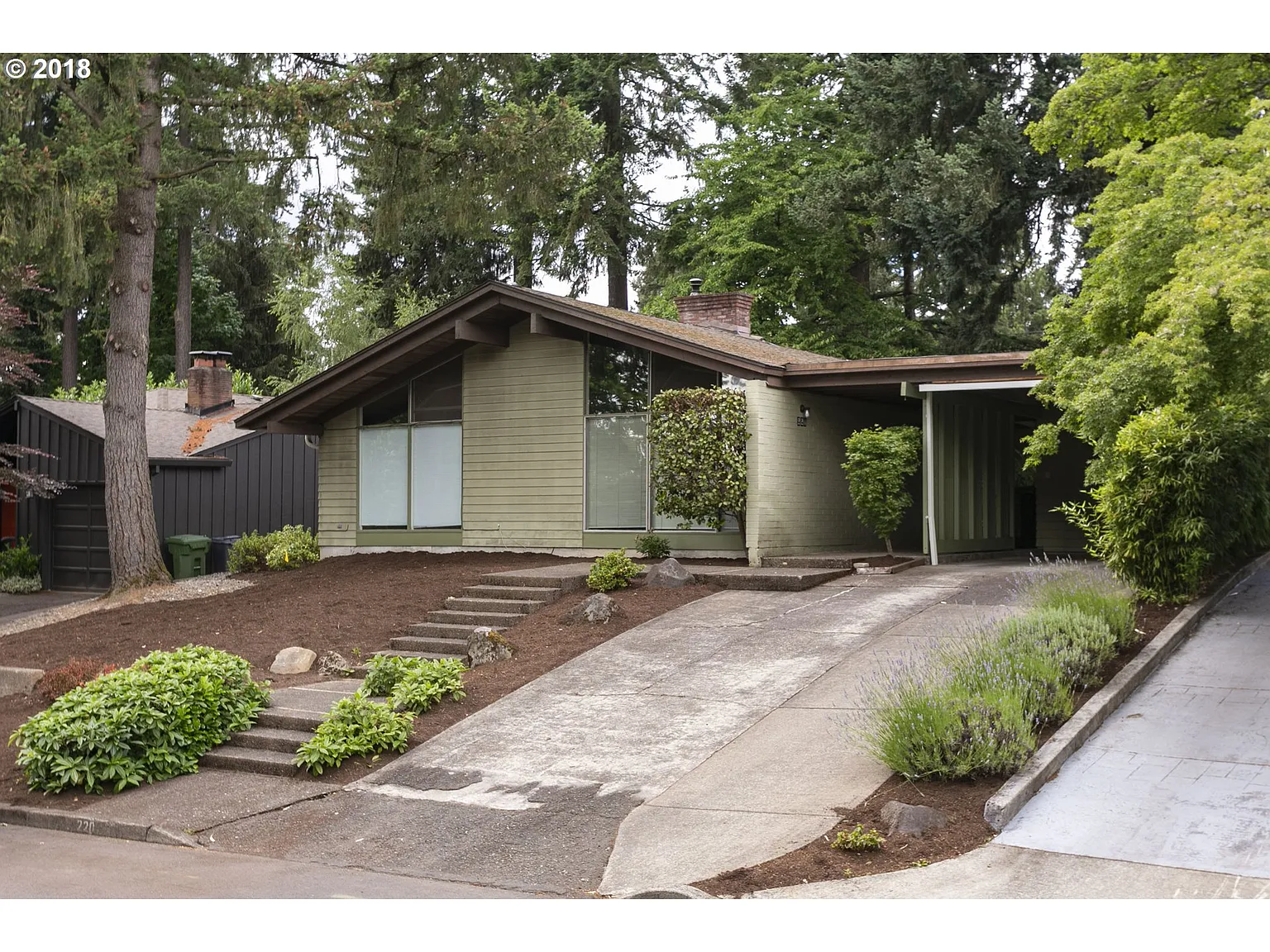 220 4th St photo 1