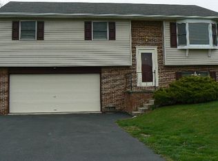 115 Buchland Rd, Ephrata, PA 17522