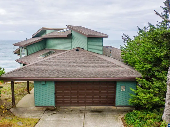 510 SW Breakers Scarp, Depoe Bay, OR 97341