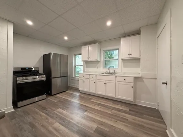 44 Auburn St #2, Brockton, MA 02302