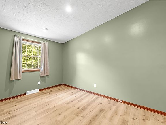 5th image of 7351 Ashburton Cir NW