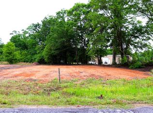 347 Owens Rd, Fort Mitchell, AL 36856