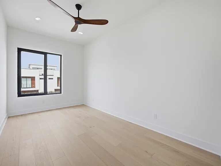 4222 Munger Ave — Photo 39