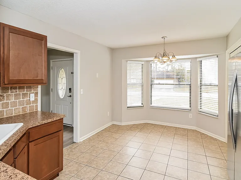 8255 Spencers Trace Dr — Photo 9