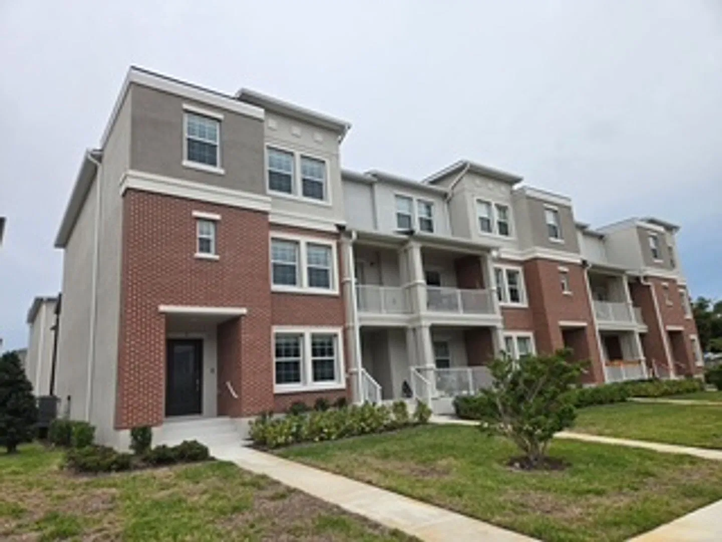 Spacious 4-Bedroom, 3.5-Bath Townhome In Tampa Built In 2025! — Photo 1