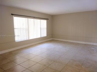 10001 W Bay Harbor Dr APT 204, Bay Harbor Islands, FL 33154