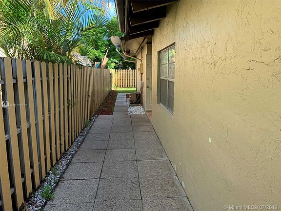 3rd image of 7962 SW 7th St