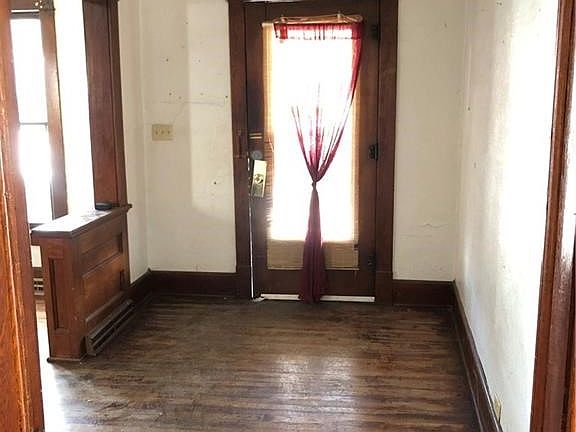 2nd image of 613 S Ohio Ave