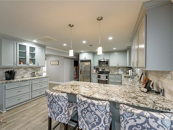 5th image of 9541 Pitch Pine Dr