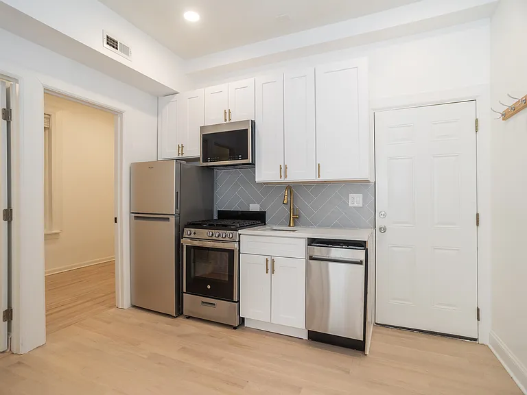 1247 N Cleaver St #R — Photo 10