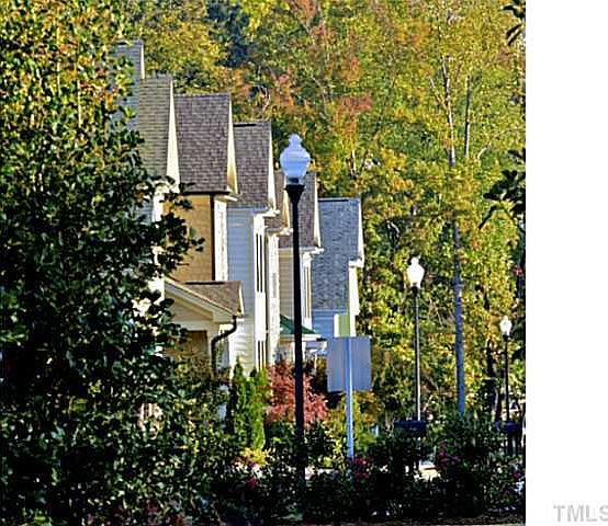 2nd image of 940 Branch Line Ln