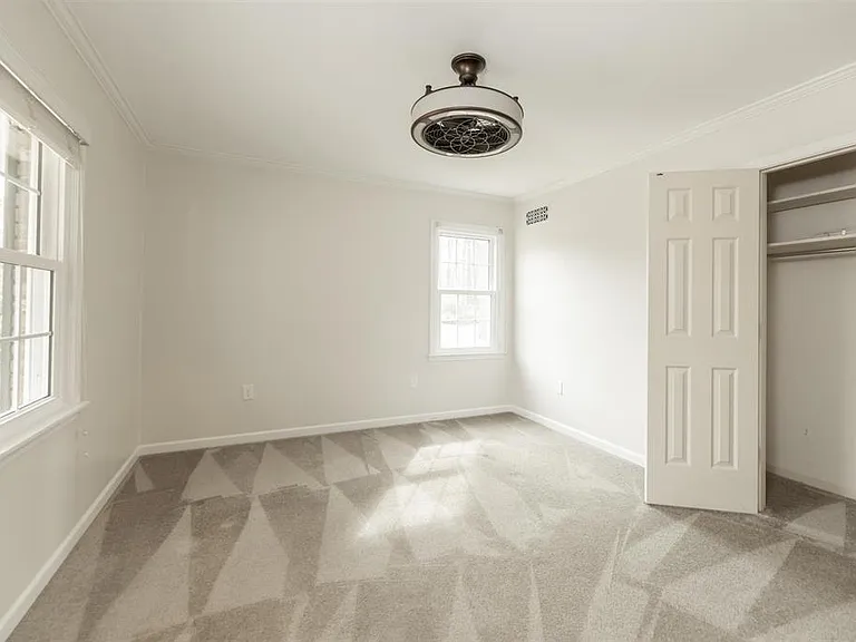 8441 Dogwood Rd — Photo 2