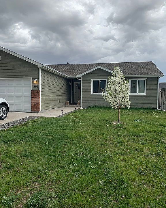 1st image of 1406 Arnold St