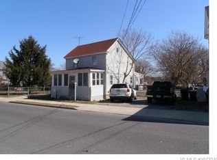 123 Wood St, Tuckerton, NJ 08087