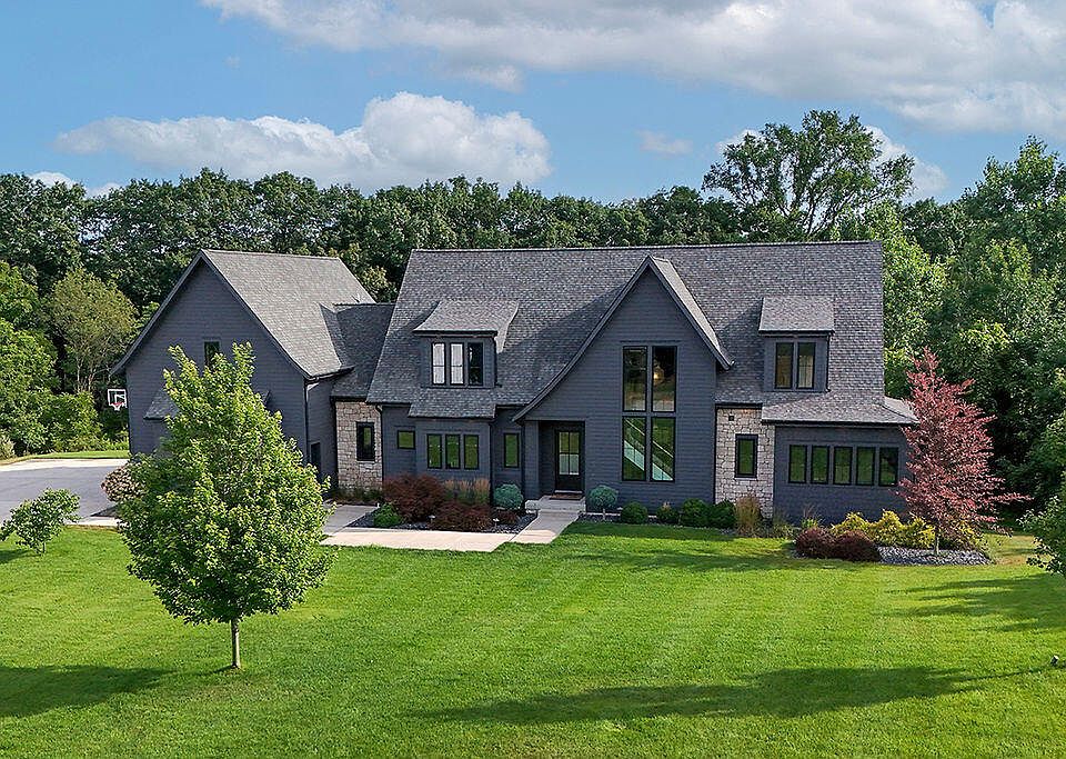 1st image of 5869 Montreux Hills Dr Ne