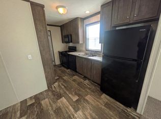 213 Colorado #213, Belleville, MI 48111