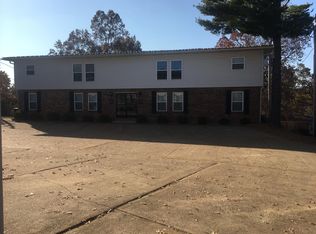 1736 Spring St, Poplar Bluff, MO 63901