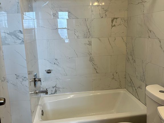 5th image of 146 S Broadway #1