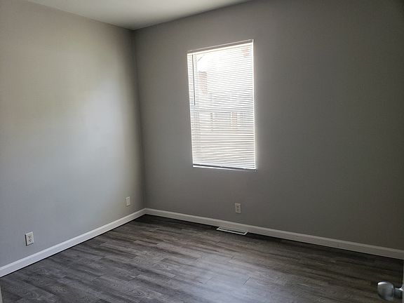 4th image of 106 W Phillip Ave APT 1