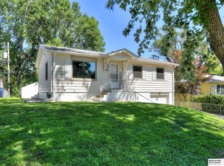 1206 W 16th Ave, Bellevue, NE 68005