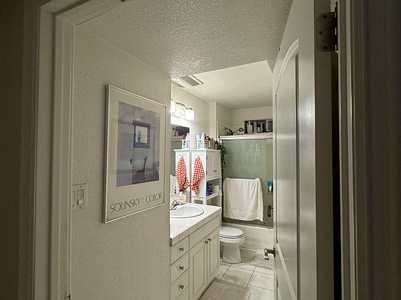 5th image of 3654 Veteran Ave #0