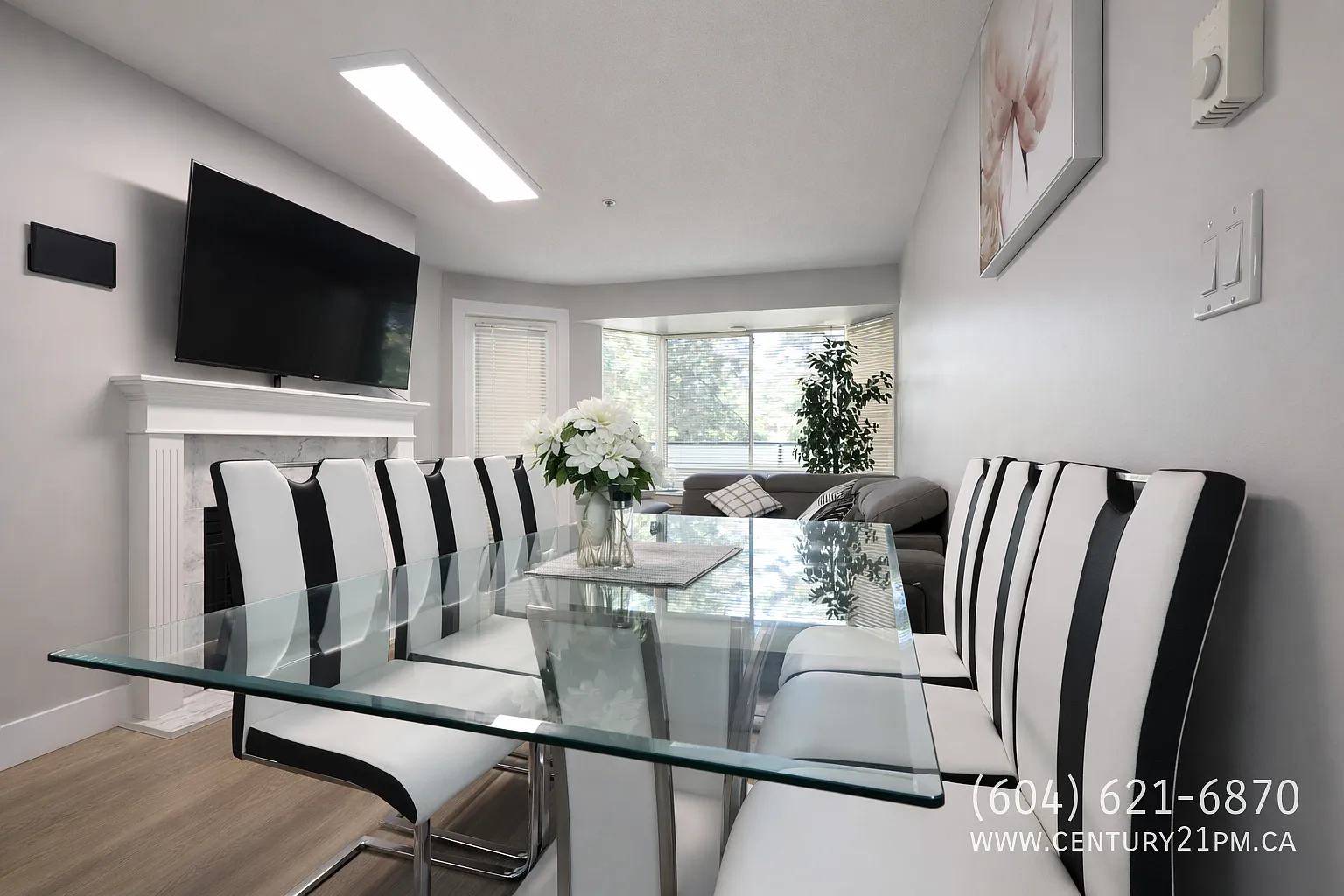 2 bed, 2.0 bath, 921 sqft, $2,000 — Photo 2