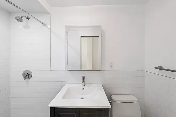 Rented by Compass | media 19