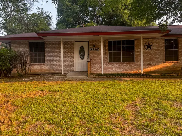 5042 Crusade Dr, San Antonio, TX 78218