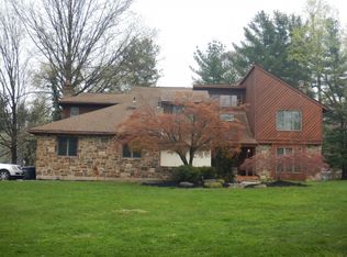 1983 Melmar Rd, Huntingdon Valley, PA 19006