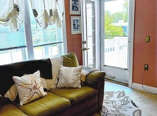 1 Millbrook Ln APT 213, Wakefield, MA 01880