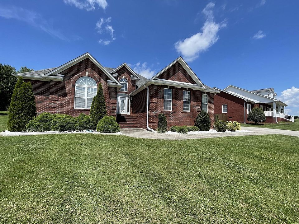 1st image of 536 Ryan Cir
