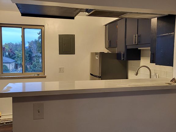 3rd image of 3750 Newland St #3