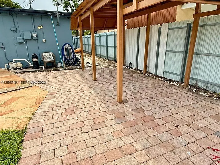 2240 N 57th Way — Photo 18