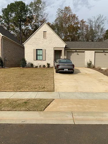 1106 Stonebrook Ln Photo 1