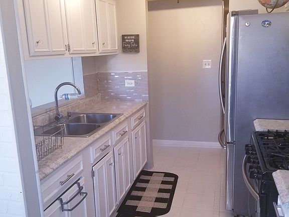 5th image of 2512 Spruce St #2