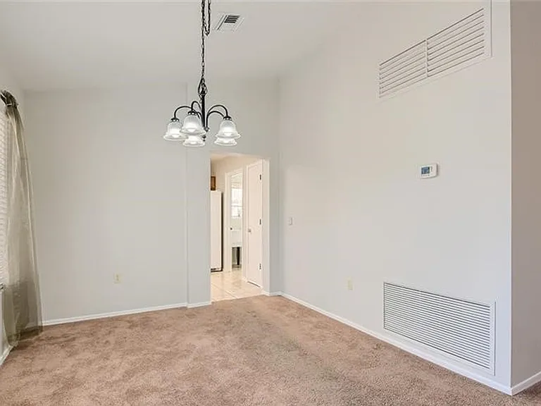 8729 Pennystone Ave — Photo 5