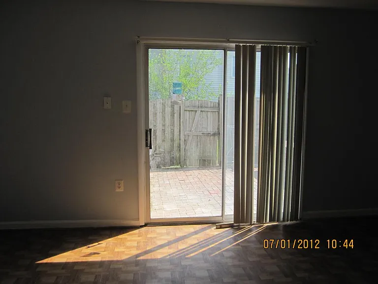 1003 Marsden Ct — Photo 11