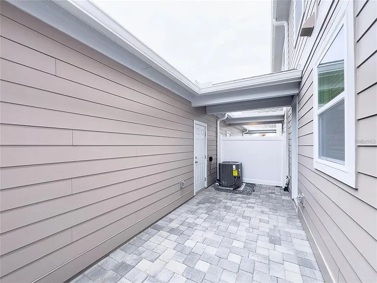 6483 Trailblaze Bnd — Photo 17
