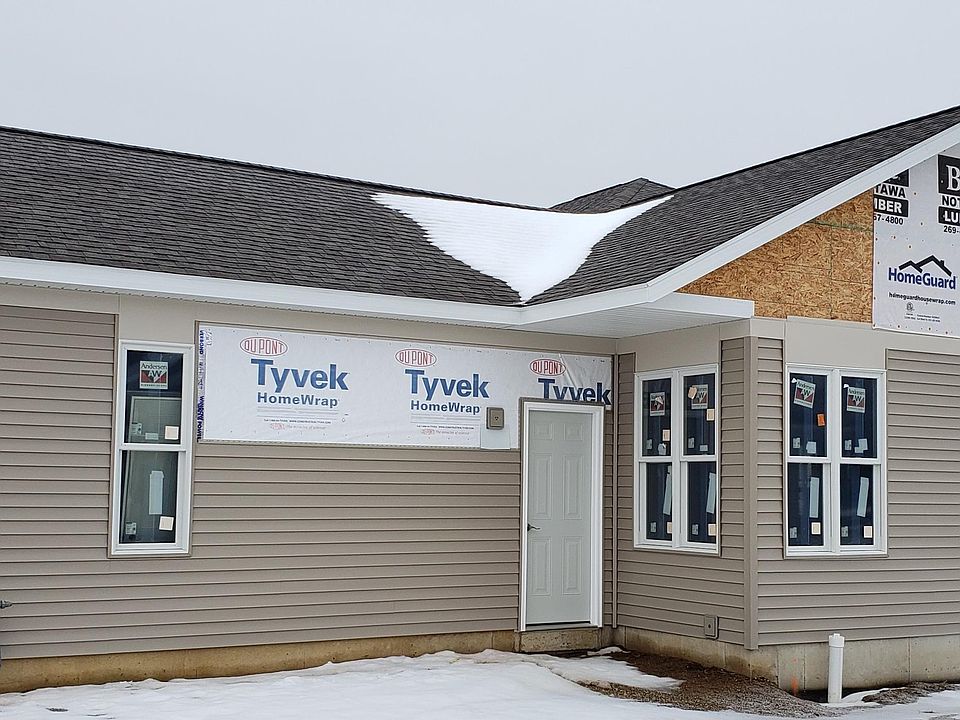 2nd image of 140 Oakwood Dr