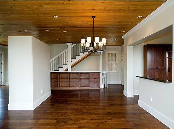 5th image of 19 Spanish Town Ln