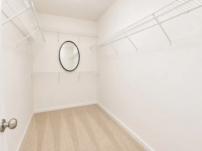 2049 Flushing Ct #2049 — Photo 7