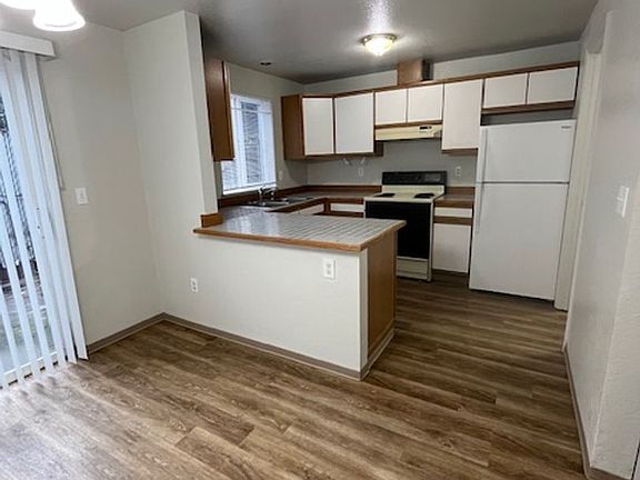 2nd image of 516-520 J St #6
