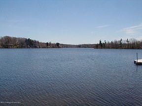 4th image of 40 W Shore Dr