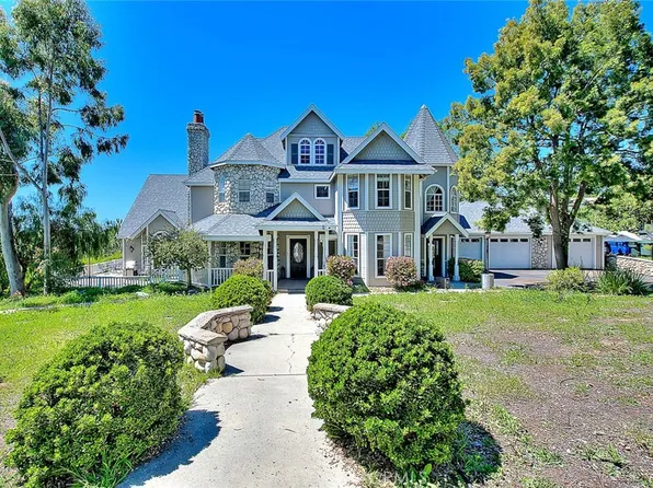 750 Jericho Dr, Fallbrook, CA 92028